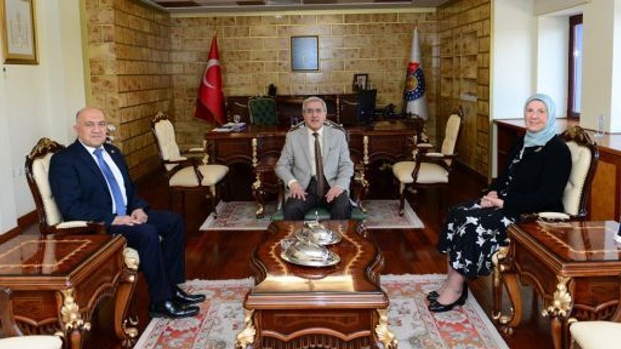 AİLE VE SOSYAL POLİTİKALAR ESKİ BAKANI SEMA RAMAZANOĞLU KSÜ’DE