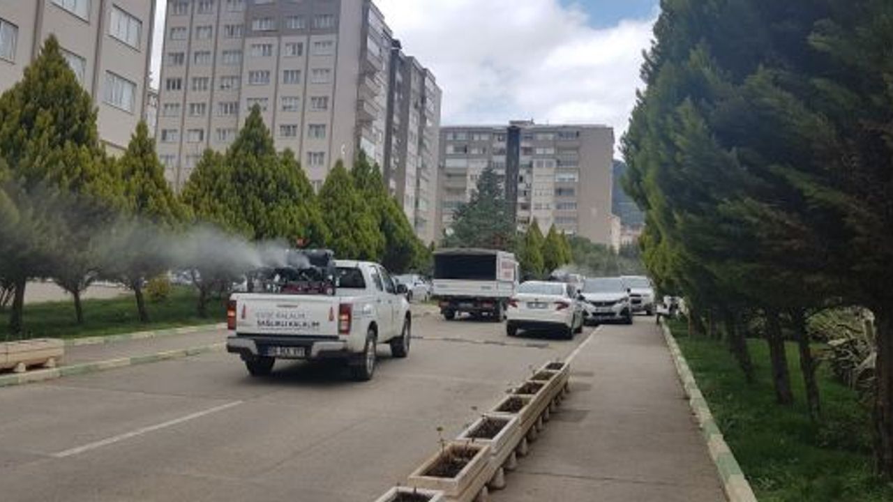 ONİKİŞUBAT İLÇESİNİN SİTELERİNE DEZENFEKTE YAPILIYOR