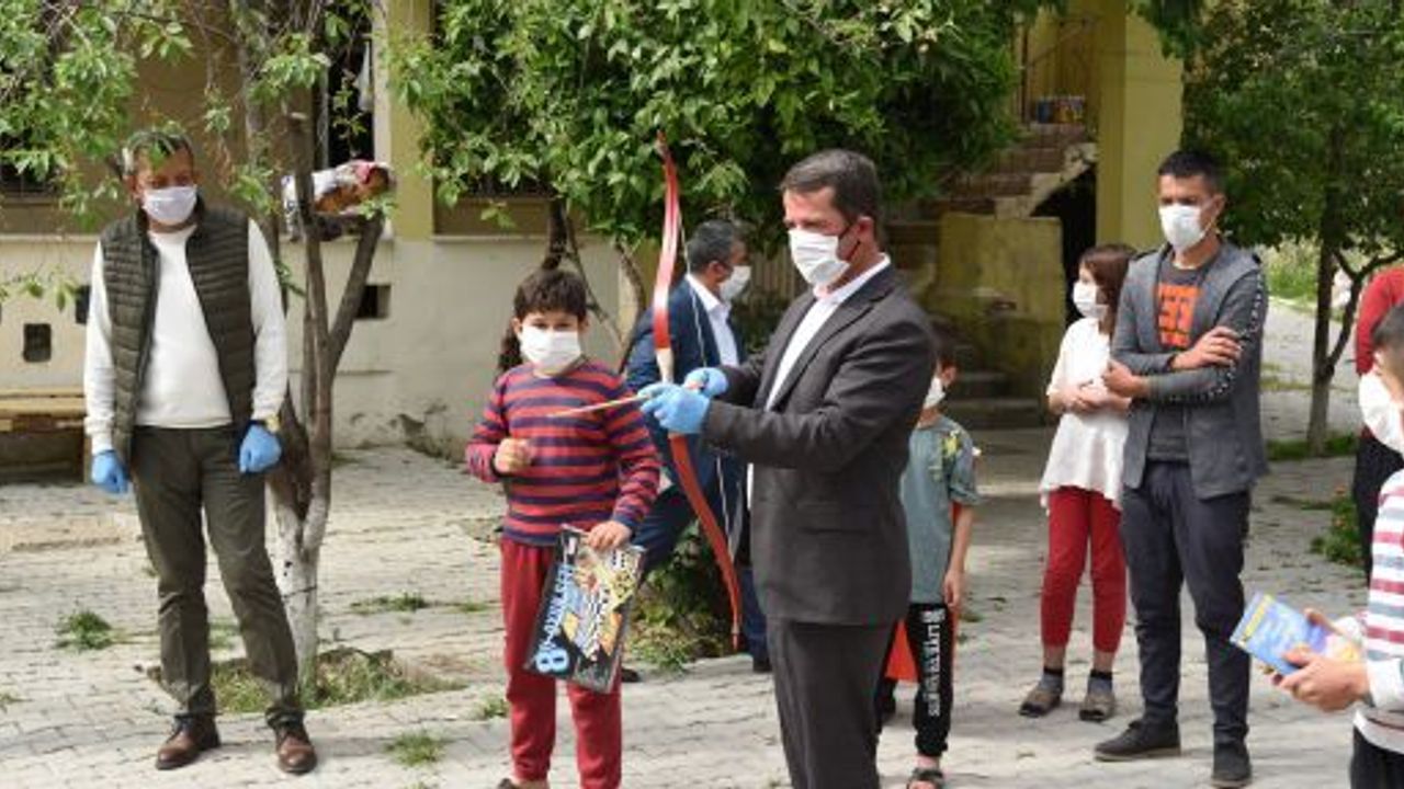 BAŞKAN OKUMUŞ ŞEHİT ÇOCUKLARI YETİM VE ÖKSÜZ ÇOCUKLARI ZİYARET ETTİ