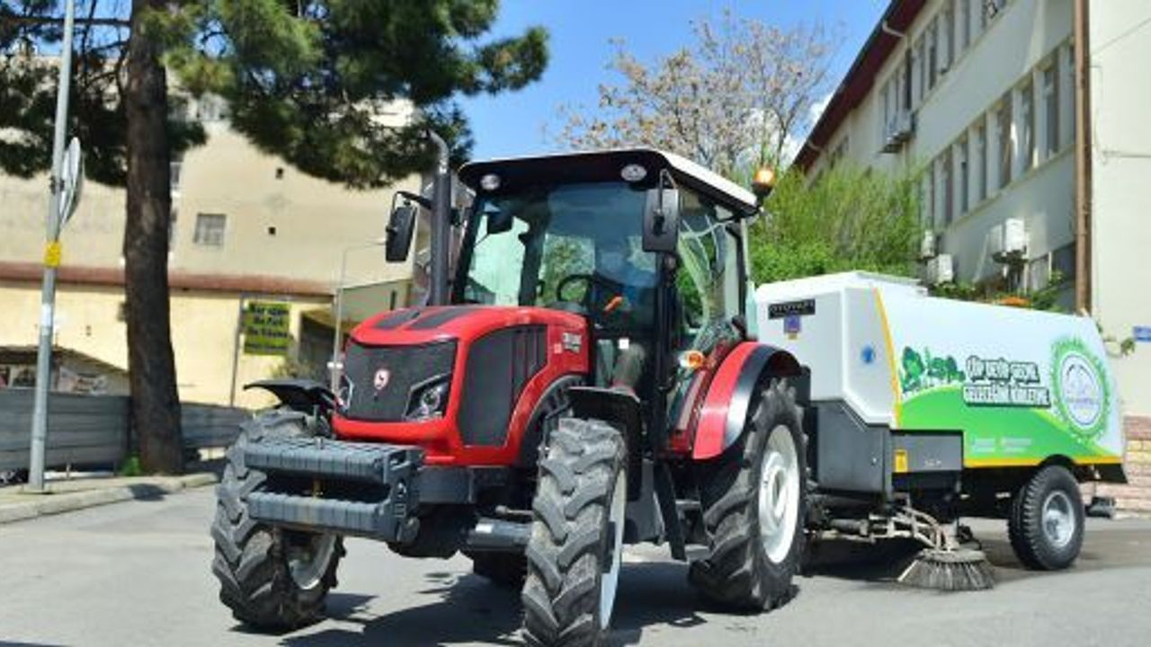 DULKADİROĞLU’NDA CADDE VE SOKAKLARA ÖZEL DEZENFEKTE