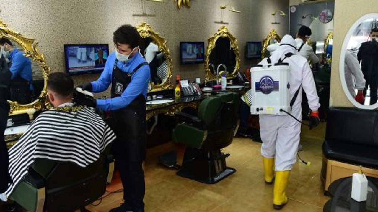 DULKADİROĞLU’NDAN BERBER VE KUAFÖRLERE DEZENFEKTE