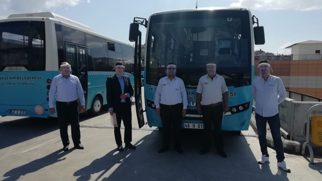 ŞOFÖRLER İÇİN SİPERLİK MASKE DAĞITIMI