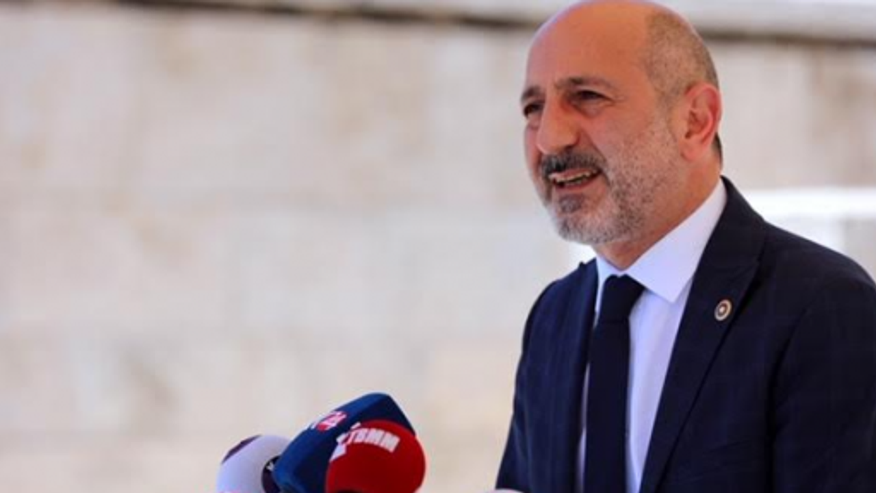 CHP’Lİ ÖZTUNÇ: AKP, KAŞIKLA VERDİĞİNİ KEPÇEYLE ALIYOR!