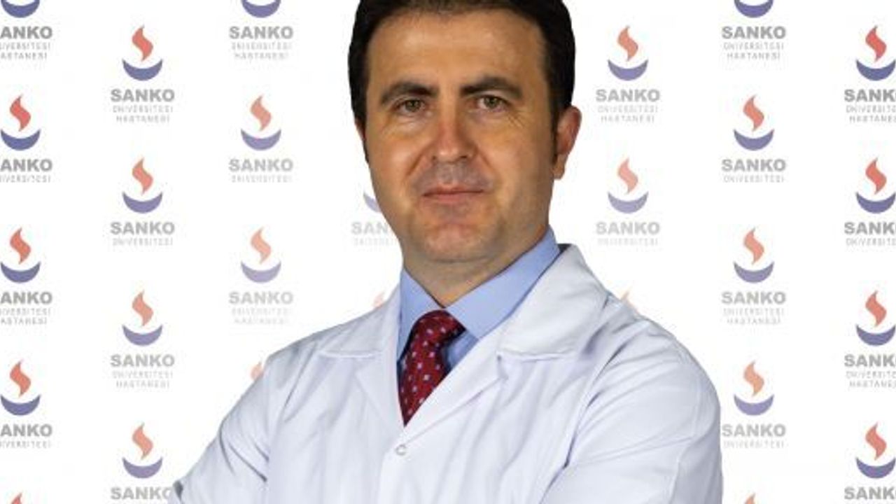 GENEL CERRAH DOÇ. DR. YÜKSEL, SANKO HASTANESİNDE