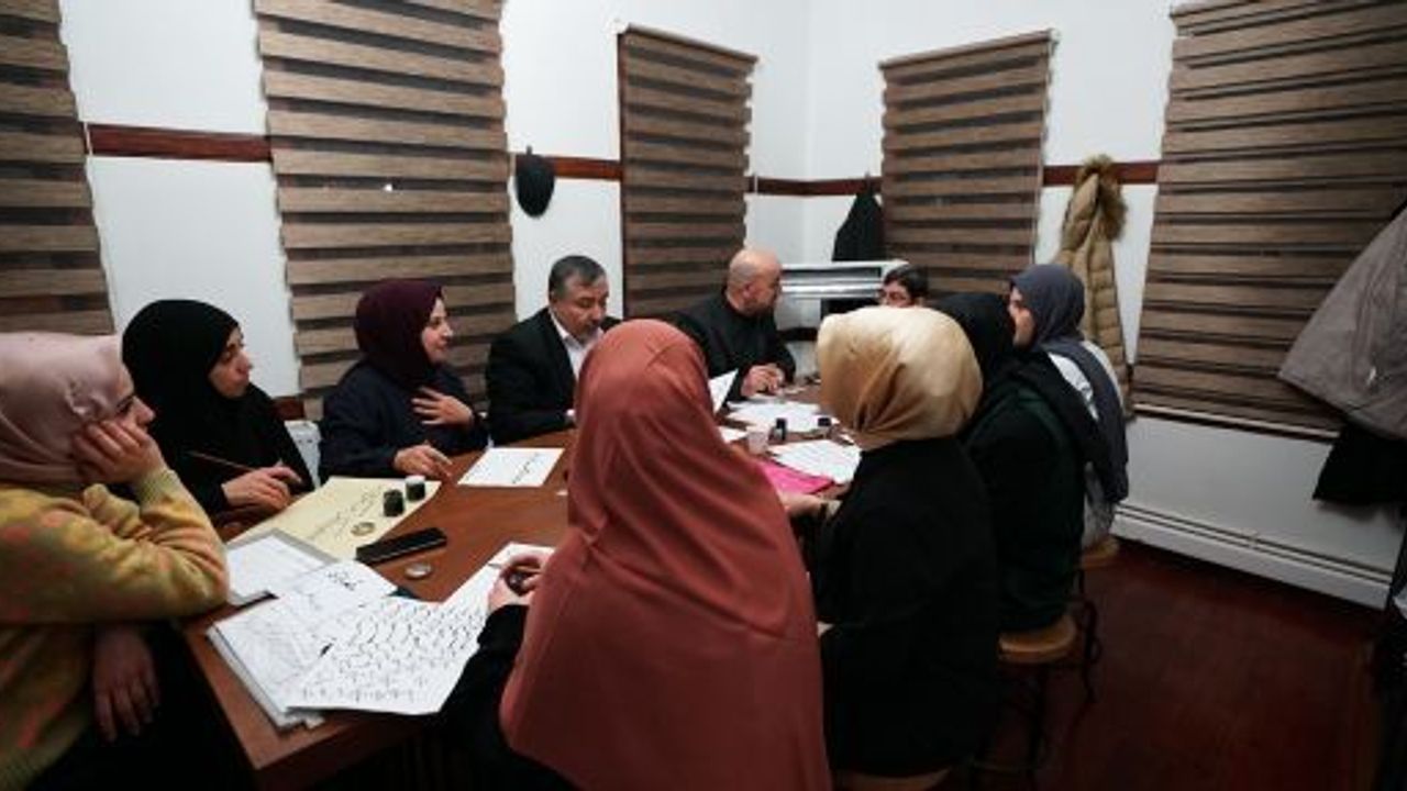 HATTAT YÜCEL: “SANAT DEĞER GÖRDÜĞÜ YERDE GELİŞİR”