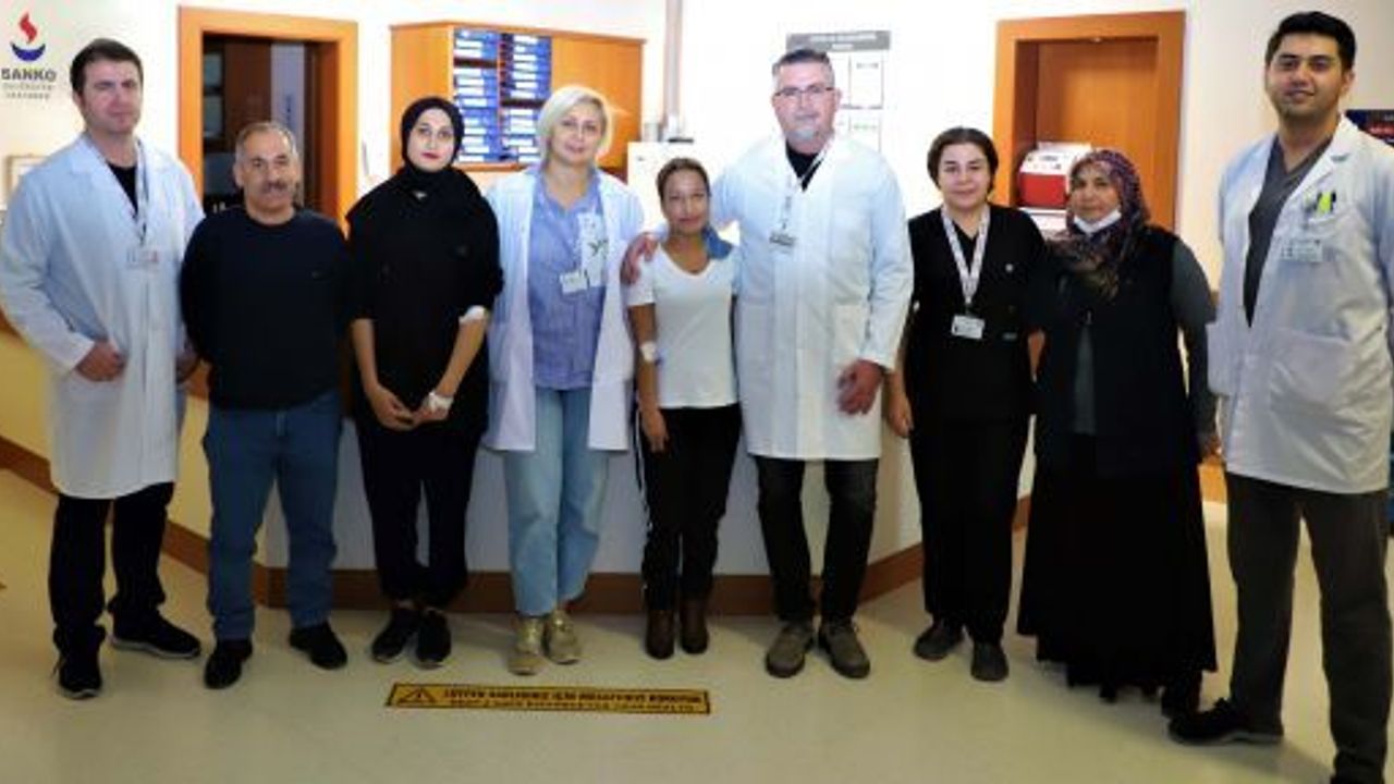 SANKO ÜNİVERSİTESİ HASTANESİ’NDE ÇAPRAZ BÖBREK NAKLİ