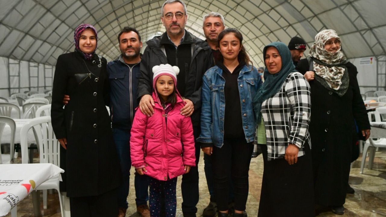 BAŞKAN GÜNGÖR’ÜN VATANDAŞLARLA BİRLİKTE İFTARI