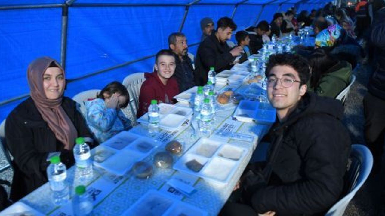 BAŞKAN MAHÇİÇEK, PERSONELLER VE AİLELERİYLE İFTAR SOFRASINDA