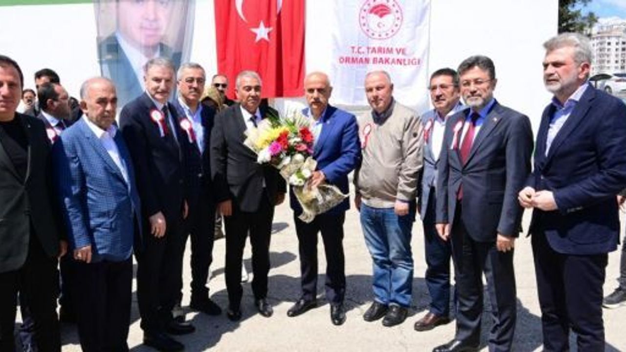 BAKAN KİRİŞCİ; “TMO, DEPREMDE DE ÜRETİCİLERİN YANINDA OLDU”