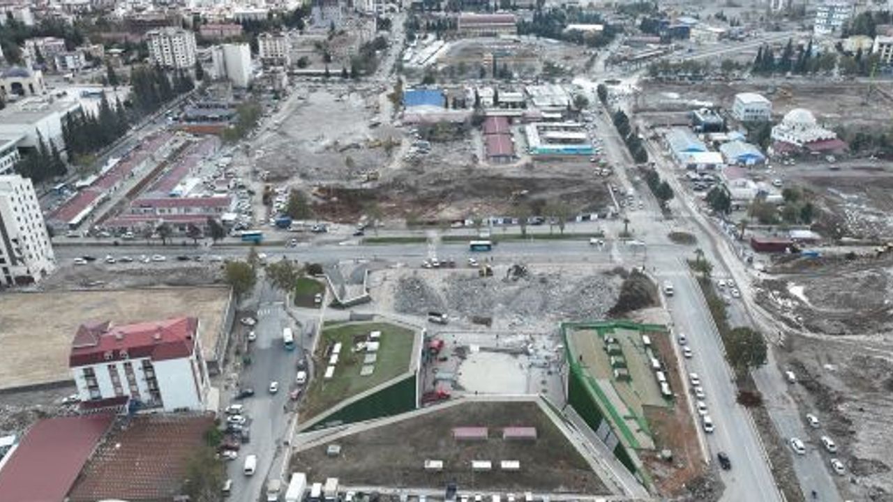 VE KÜLTÜR PARK DA YIKILIYOR