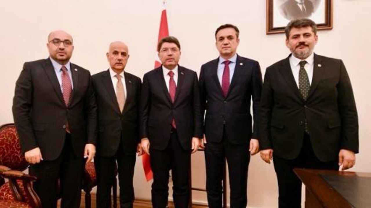 ADALET BAKANI YILMAZ TUNÇ’DAN TAM DESTEK