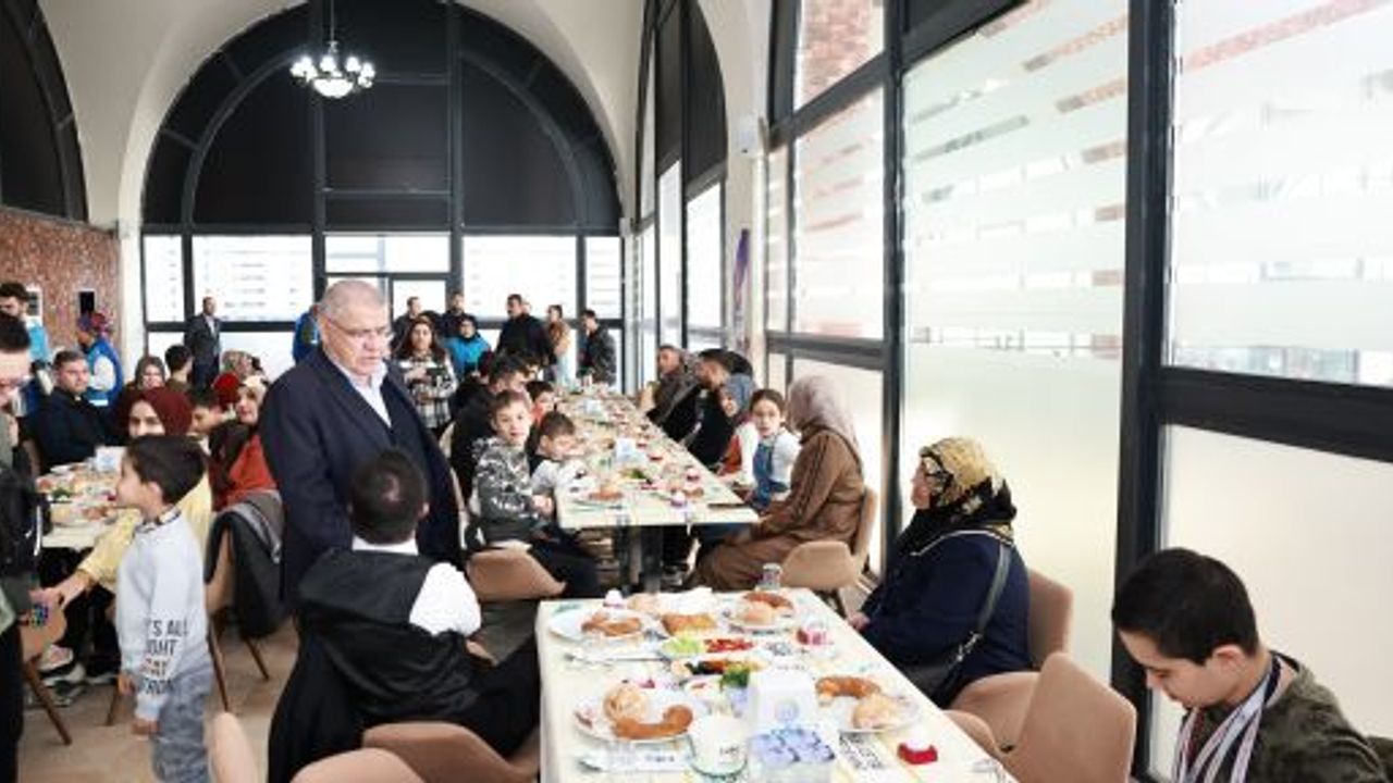 BAŞKAN MAHÇİÇEK’İN, ÖZEL İHTİYAÇ SAHİBİ ŞAMPİYON SPORCULARA VEFASI