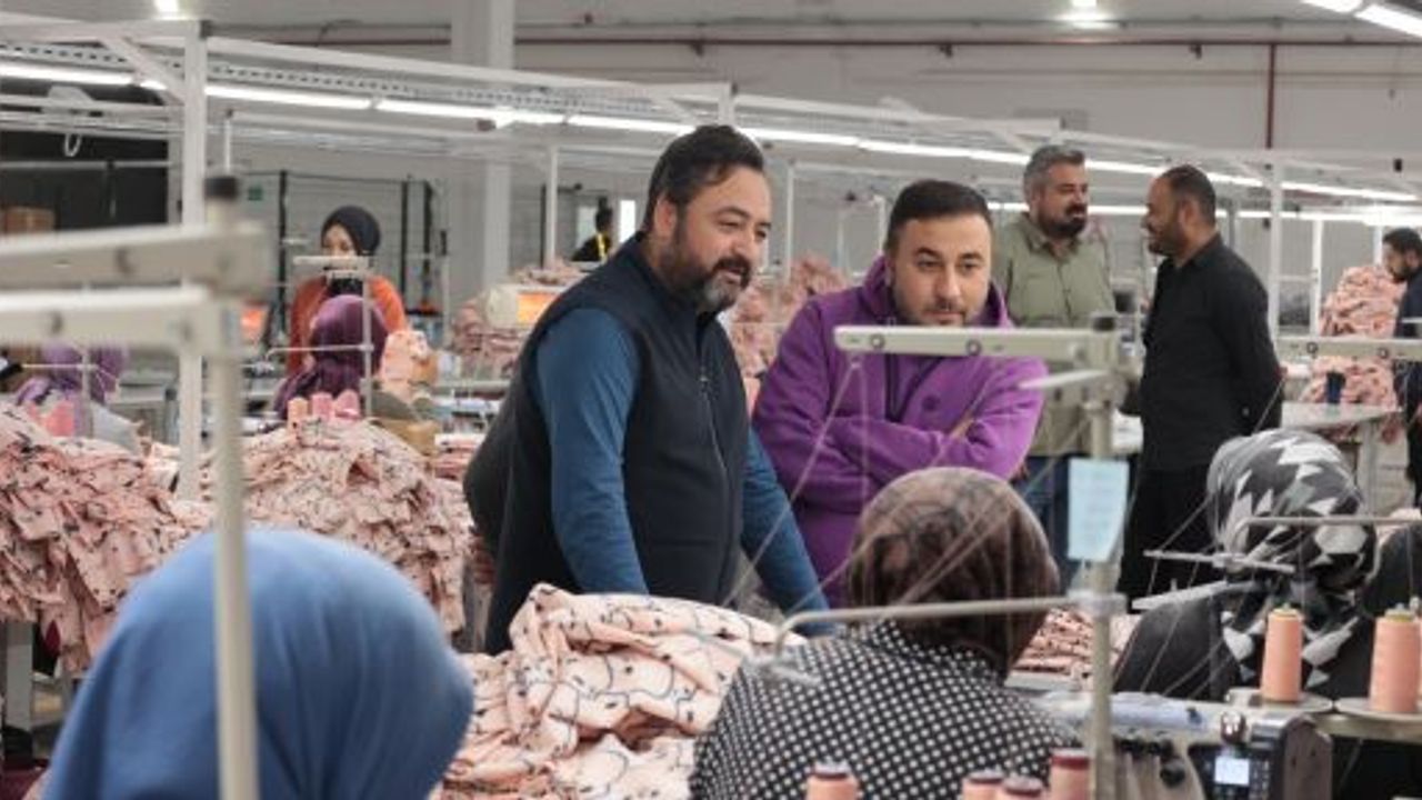 GÜRBÜZ, “TEKSTİL FABRİKAMIZ 50 BİN ÜRÜN İHRACATI İÇİN SİPARİŞ ALDI”