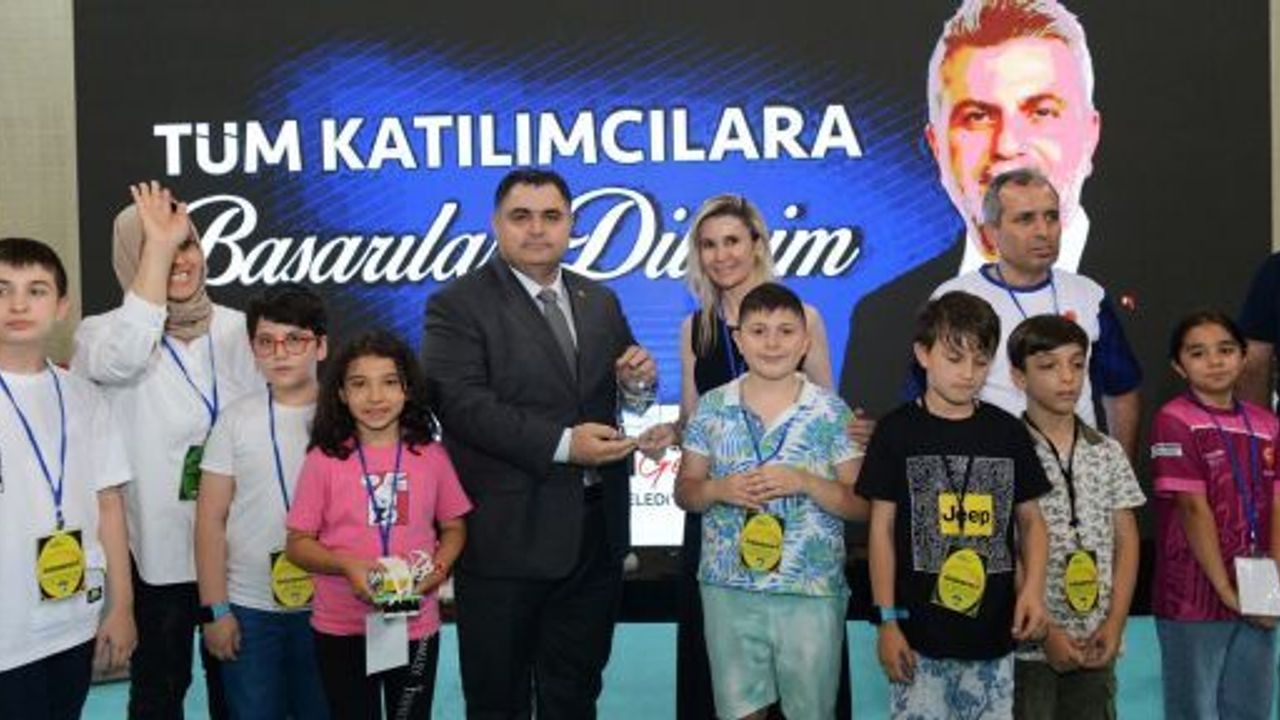 ROBOTİK VE TEKNOLOJİ FESTİVALİ, BİNLERCE MİSAFİRE EV SAHİPLİĞİ YAPTI