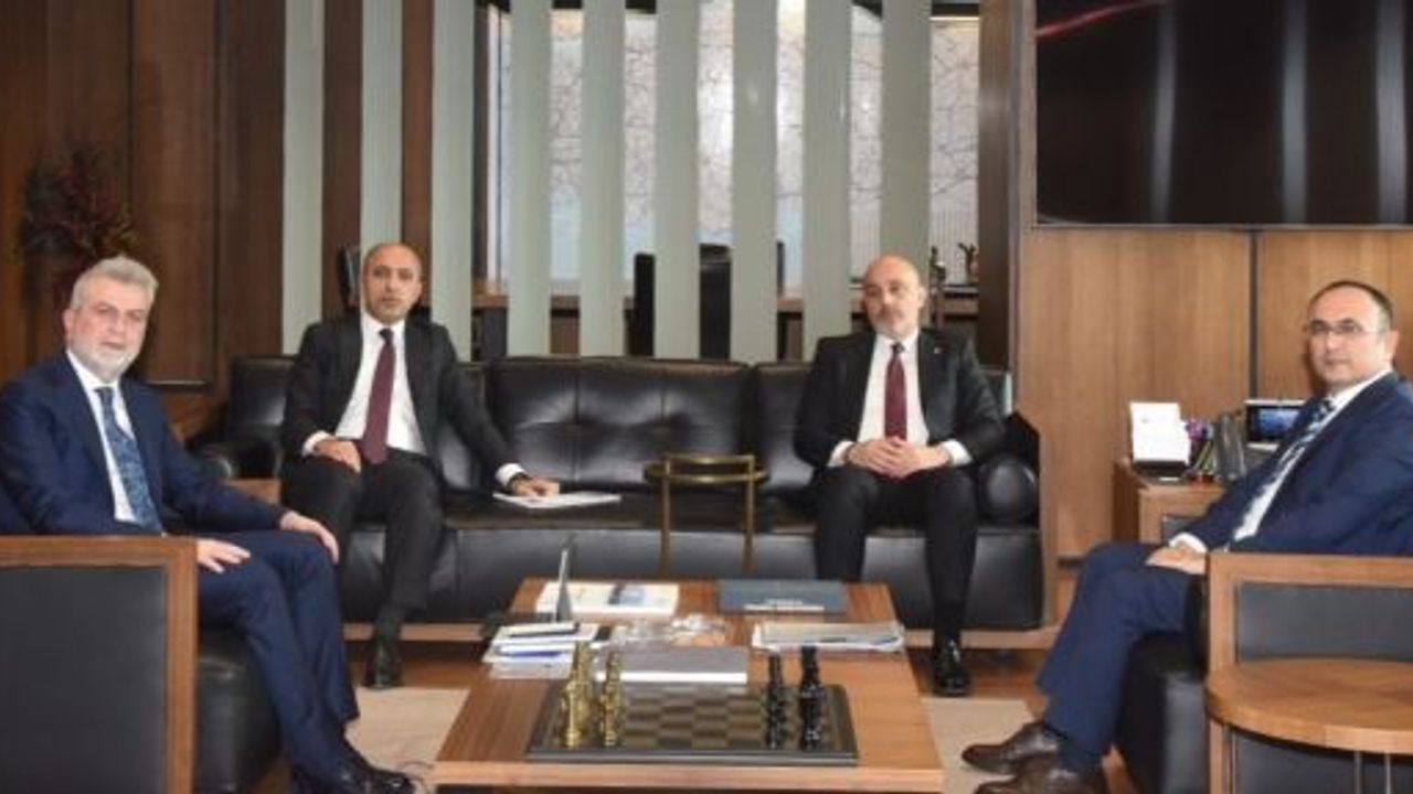 BAŞKAN GÖRGEL, KARAYOLLARI GEN. MÜD. GÜLŞEN’LE  YATIRIMLARI DEĞERLENDİRDİ