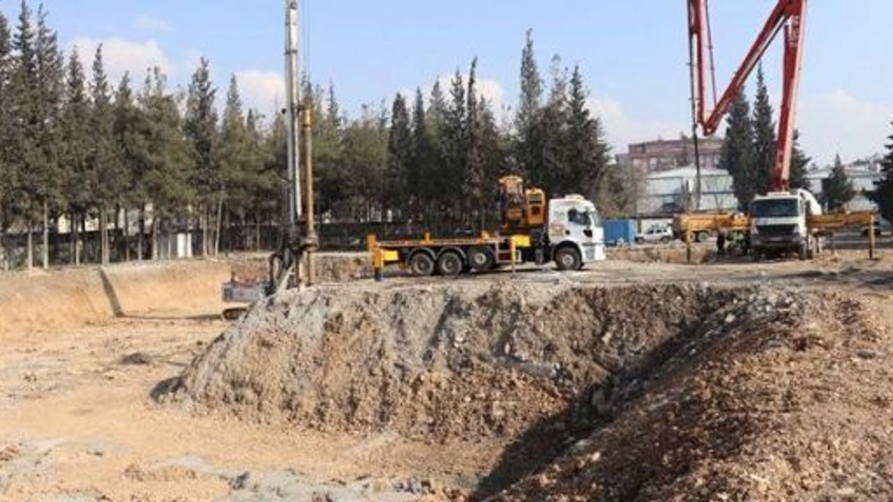 TARİHİ KARA LİSE YENİDEN HAYAT BULUYOR