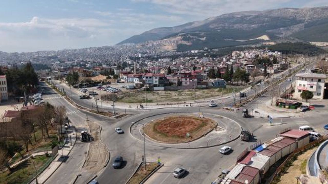 SÜTÇÜ İMAM KAVŞ. TRAFİK SORUNUNU ÇÖZÜLÜYOR