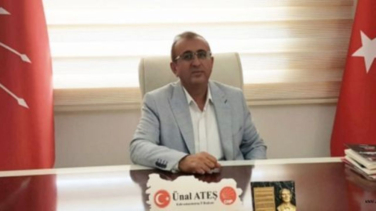 ÜNAL ATEŞ'TEN ANNELER GÜNÜ MESAJI: “ANNELER, TOPLUMUMUZUN KÖKÜDÜR, GÜÇ KAYNAĞIMIZDIR”