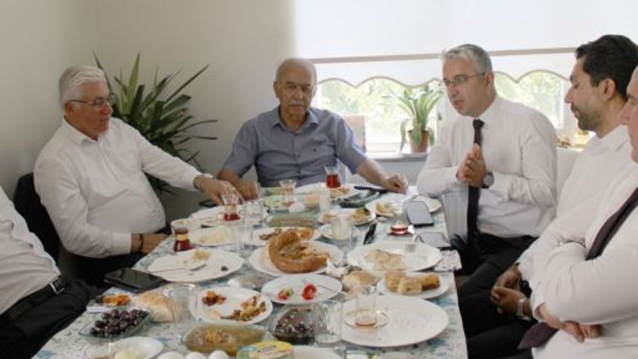 NURHAK BELEDİYE BAŞK. BOZAN: “6 YILDIR 1 LİRA BORÇ ETMEDİK”