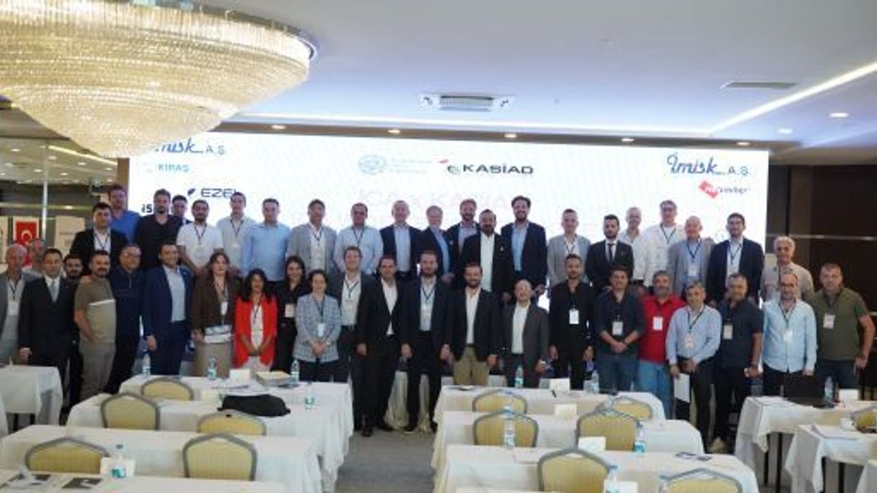 ULUSLARARASI İŞ VE TEKSTİL ZİRVESİ İLE DÜNYA SAHNESİNDEYİZ