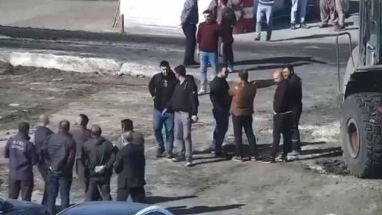 FABRİKA SAHİBİNİ TEK YUMRUKLA NAKAVT ETTİ