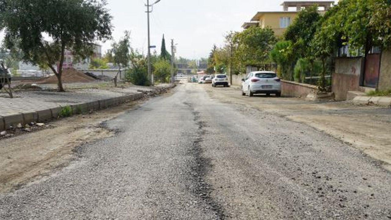 YOL KONFORU İÇİN ASFALT MESAİSİ