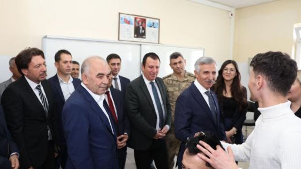 BORSA BAŞKANI NARLI: GELECEĞE YATIRIM, GENÇLERE YATIRIM