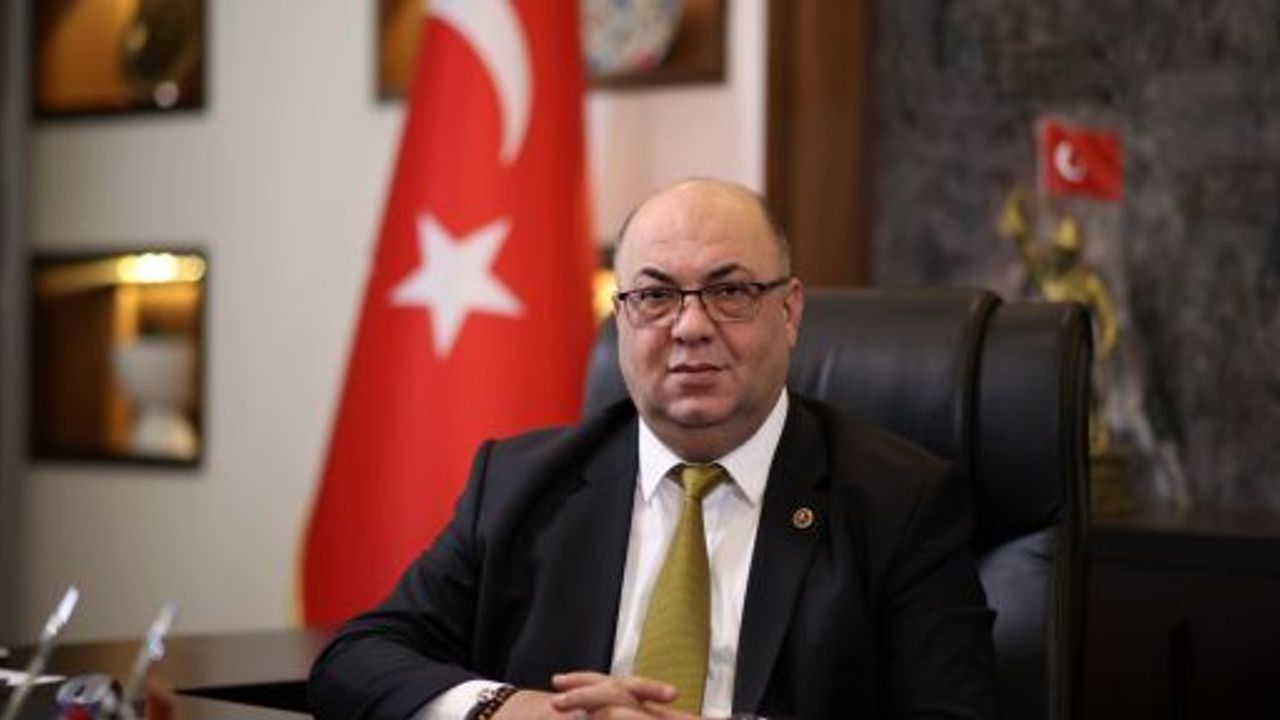 DULKADİROĞLU BELD.'NDEN BAYRAK OLAYI'NIN YIL DÖNÜMÜNDE