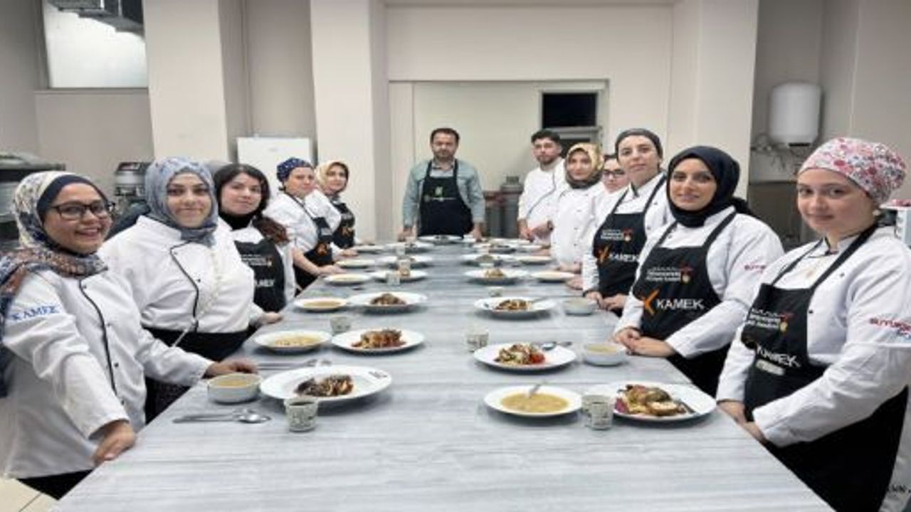 KAMEK’TE GASTRONOMİNİN YENİ AŞÇILARI YETİŞİYOR