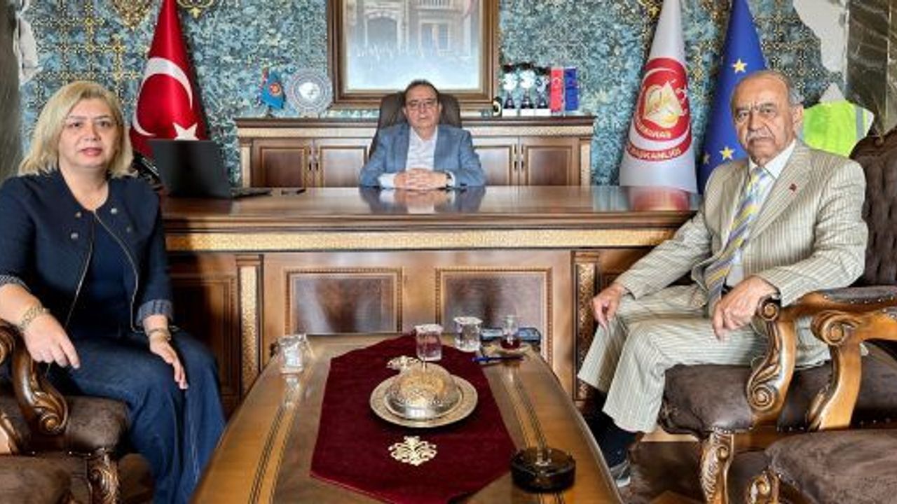 KUYUMCULAR ODASI BAŞKANI ÖZ; DEPREMDE ALTINŞEHİR’DE BEKÇİLİK YAPTIM!