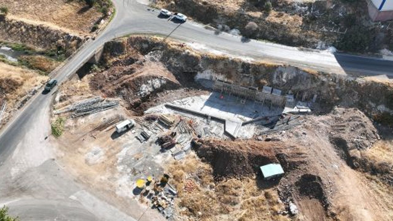 PAZARCIK’TA YARIM ASIRLIK KÖPRÜ YENİLENİYOR