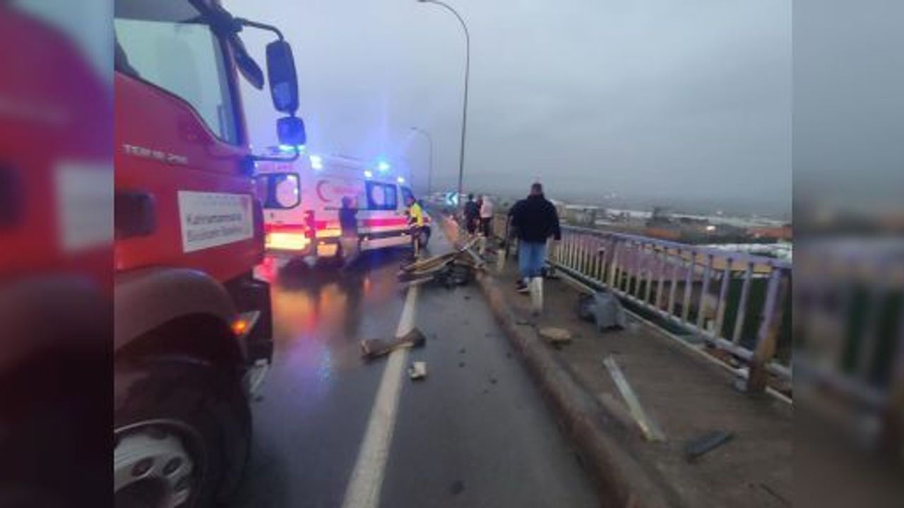 ZİNCİRLEME KAZA: 9 ARAÇ BİRBİRİNE GİRDİ