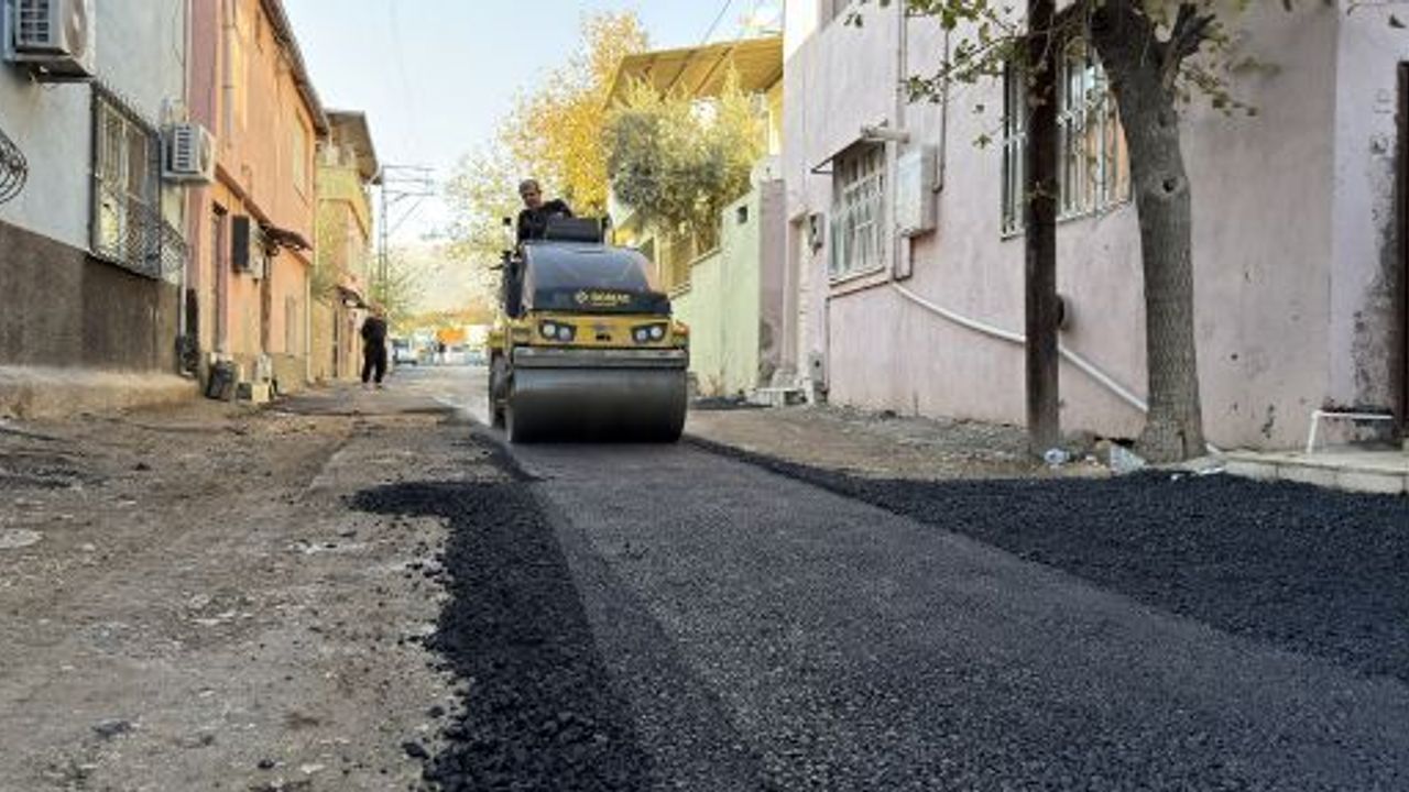 ALTYAPIDAN SONRA ÜSTYAPI ONARIMLARI SÜRÜYOR