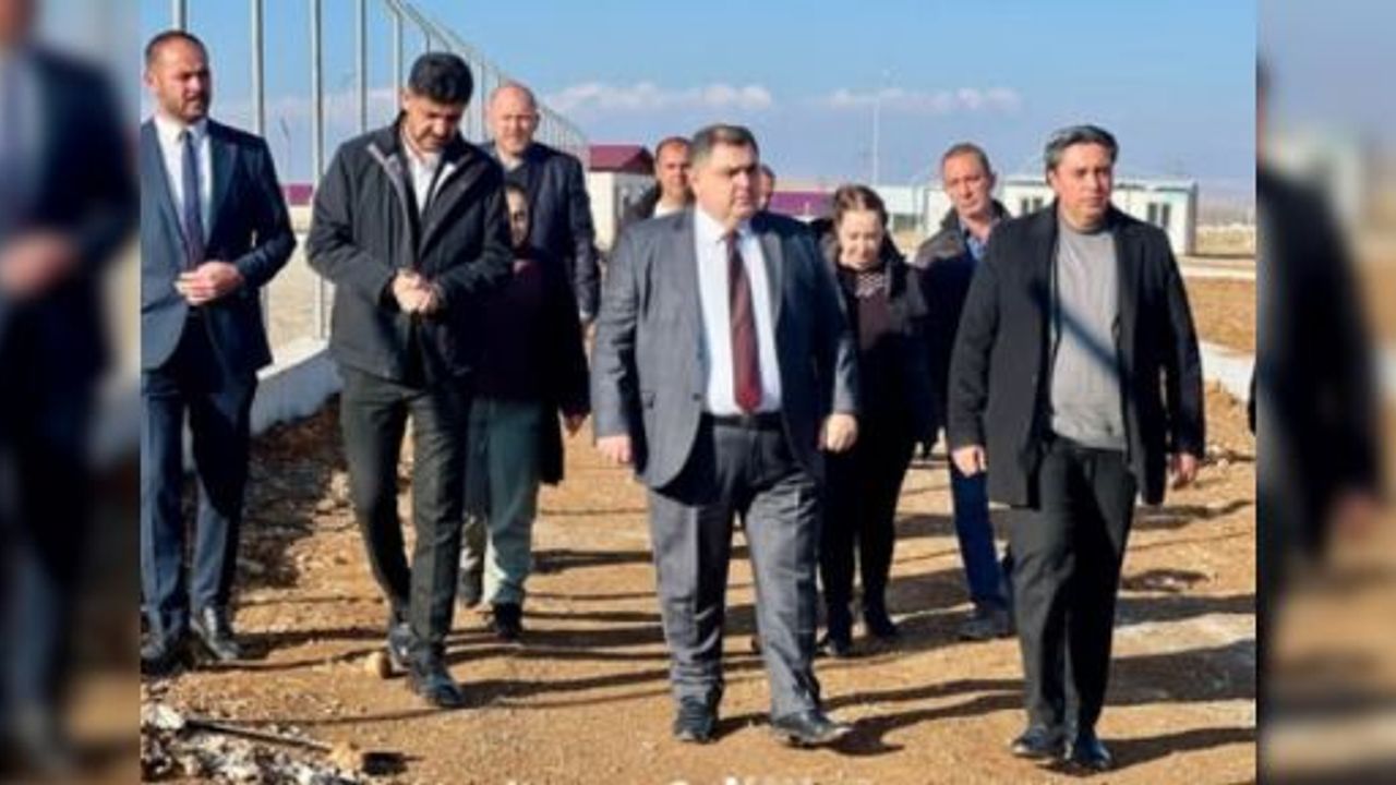 BEŞEN, ELBİSTAN'DA İNCELEMELERDE BULUNDU, VATANDAŞI DİNLEDİ