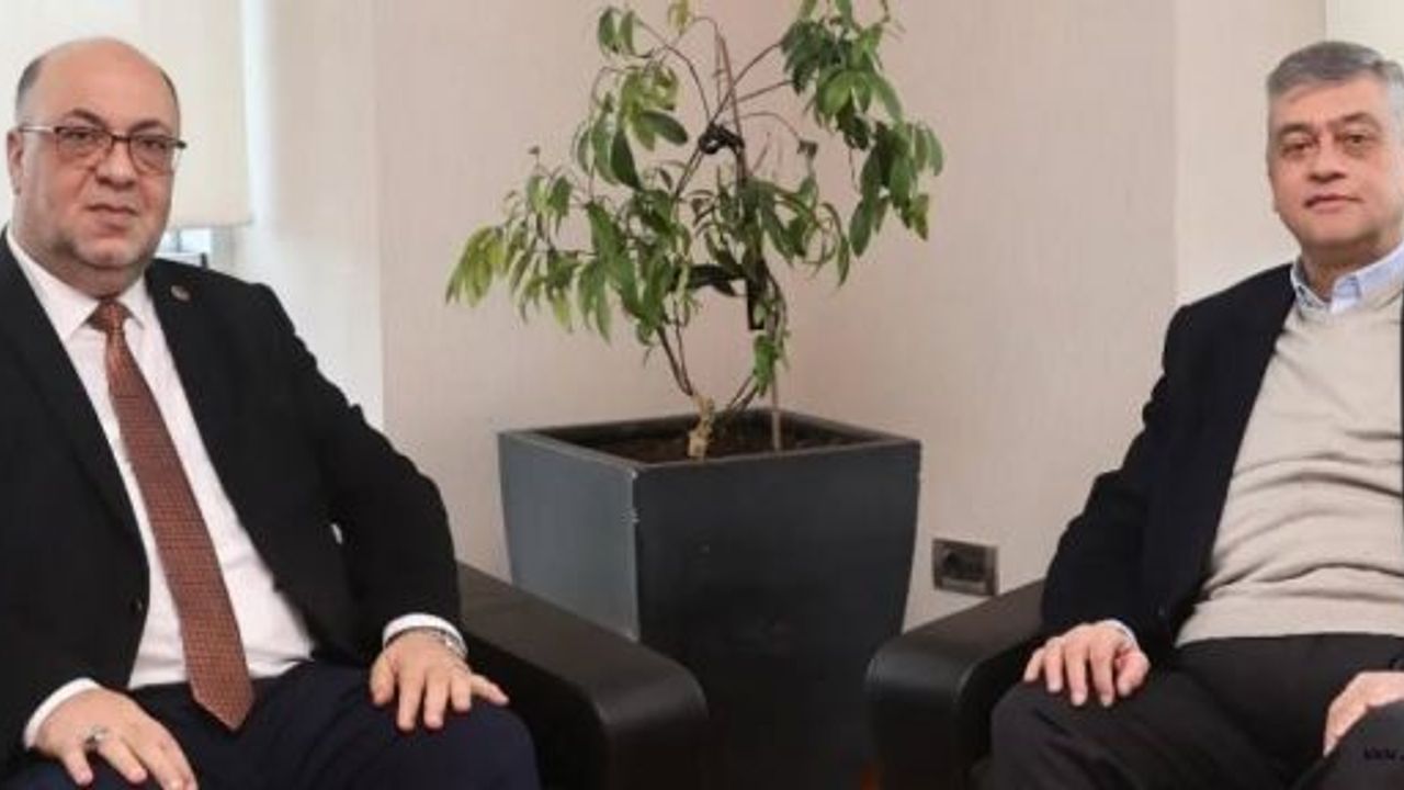 BAŞKAN AKPINAR’DAN İŞ İNSANI MAHMUT ARIKAN’A ZİYARET