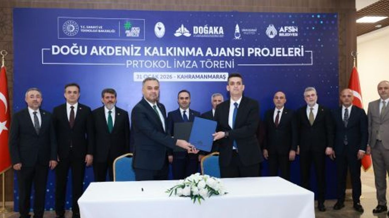 BAŞKAN TOPTAŞ, BAKAN FATİH KACIR İLE ONİKAD’IN İMZA PROTOKOLÜNDE