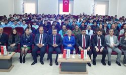 “İKLİM DEĞİŞİKLİĞİ VE GELECEĞİN MESLEKLERİ” SÖYLEŞİSİ GENÇLERLE BULUŞTU