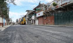 DULKADİROĞLU’NDA YOLLAR YENİLENİYOR