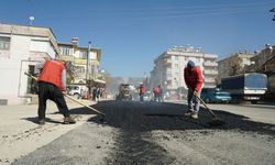 YOLLARDA ASFALT KESİNTİSİZ SÜRÜYOR