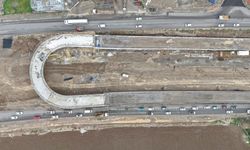 ULAŞIMI RAHATLATACAK KAVŞAK YÜKSELİYOR