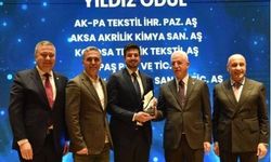 YILDIZ ÖDÜLÜ’NÜ HİKMET GÜMÜŞER TESLİM ALDI