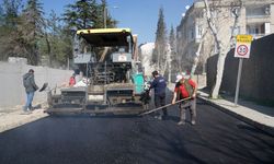 BÜYÜKŞEHİR’DEN, DULKADİROĞLU’NDA YOL YENİLEMESİ