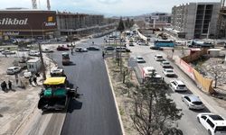 DOĞUKENT YOLUNU BÜYÜKŞEHİR YENİLEDİ