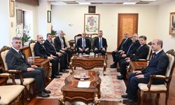 AK PARTİ’DEN REKTÖR OKUMUŞ’A HAYIRLI OLSUN ZİYARETİ