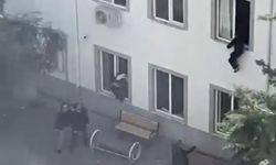 BİRİ ÖĞRETMEN 3 ÖĞRENCİ ÖLDÜ 20 KİŞİ YARALANDI