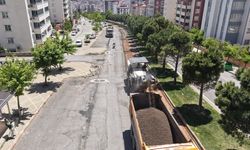 AHIR DAĞI CADDESİ ASFALTA HAZIRLIYOR