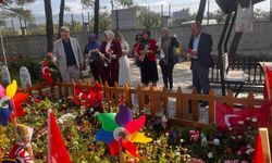 ANNELER GÜNÜ’NDE KAYIPLAR DUALARLA ANILDI