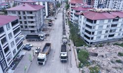 ELBİSTAN’IN PINARBAŞI CADDESİ, BÜYÜKŞEHİRLE YENİLENİYOR
