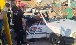 OTOMOBİLLER ÇARPIŞTI: 3 YARALI