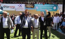 454 PEHLİVAN ER MEYDANINDA KAPIŞTI